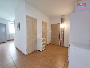 Prodej bytu 3+1, Klášterec nad Ohří - Miřetice u Klášterce nad Ohří, Luční, 71 m2