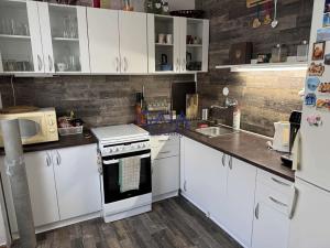 Pronájem bytu 1+1, Hodonín, Lesní, 33 m2