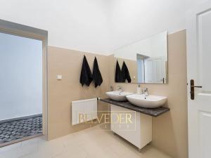 Pronájem kanceláře, Teplice, U radnice, 123 m2