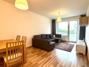 Pronájem bytu 2+kk, Praha - Strašnice, Zvěřinova, 60 m2