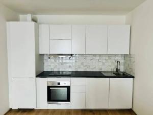 Pronájem bytu 2+kk, Praha, Ve Lhotce, 59 m2