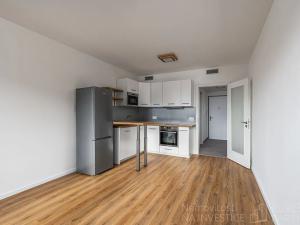 Pronájem bytu 1+kk, Praha - Vysočany, Smržových, 33 m2