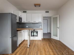 Pronájem bytu 1+kk, Praha - Vysočany, Smržových, 33 m2