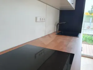 Pronájem bytu 2+kk, Praha - Královice, Ke Tvrzi, 38 m2