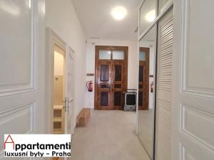 Pronájem kanceláře, Praha - Nové Město, Štěpánská, 63 m2