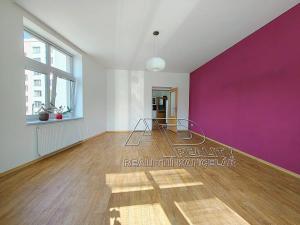 Pronájem bytu 2+1, České Budějovice, Jírovcova, 74 m2