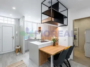 Pronájem bytu 2+kk, Praha - Libeň, U školičky, 42 m2