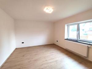 Pronájem rodinného domu, Chrudim, 180 m2