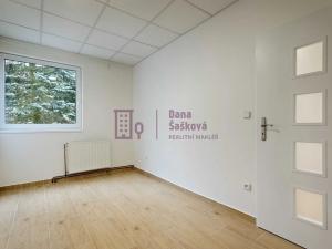 Pronájem bytu 3+kk, Jindřichův Hradec, Miřiovského, 60 m2