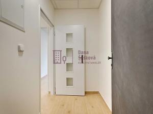 Pronájem bytu 3+kk, Jindřichův Hradec, Miřiovského, 60 m2