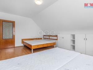 Pronájem rodinného domu, Dolní Bousov, Okružní, 180 m2