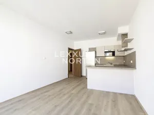 Pronájem bytu 2+kk, Praha - Střížkov, Zakšínská, 51 m2