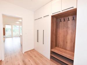 Pronájem bytu 3+kk, Praha - Modřany, Zlochova, 72 m2