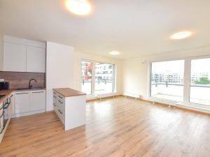 Pronájem bytu 3+kk, Praha - Modřany, Zlochova, 92 m2