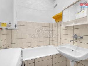 Prodej bytu 3+1, Chrudim - Chrudim IV, Na Rozhledně, 62 m2
