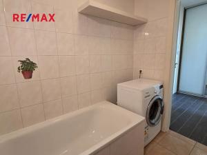 Pronájem bytu 1+kk, Klecany, V Honech, 30 m2