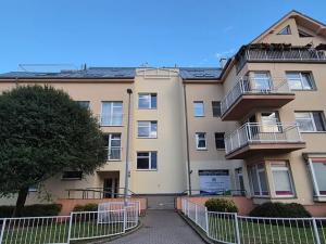 Pronájem garážového stání, Praha - Suchdol, Internacionální, 15 m2