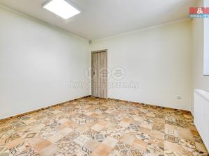 Pronájem obchodního prostoru, Klatovy - Klatovy IV, Tyršova, 18 m2