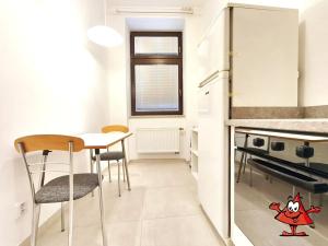 Pronájem bytu 2+1, Praha - Nové Město, Štěpánská, 63 m2