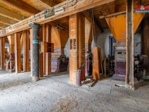 Prodej obchodního prostoru, Klatovy - Beňovy, 934 m2