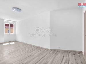 Prodej bytu 2+1, Jimramov, náměstí Jana Karafiáta, 61 m2