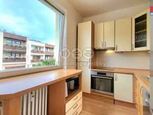 Pronájem bytu 3+kk, Praha - Smíchov, Zdíkovská, 64 m2