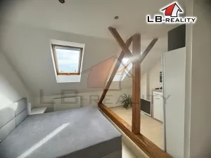 Pronájem bytu 2+kk, Kolín, Zličská, 50 m2