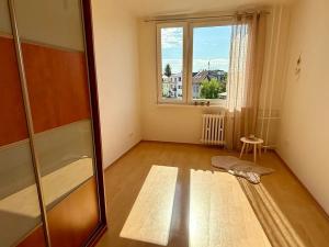 Prodej bytu 2+kk, Praha - Kobylisy, Havlínova, 40 m2