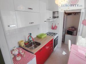 Pronájem bytu 2+1, Praha - Záběhlice, Ostružinová, 53 m2