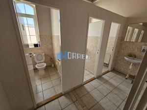 Pronájem kanceláře, Praha - Libeň, Švábky, 237 m2