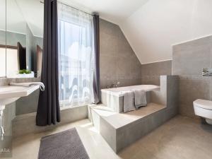 Prodej rodinného domu, Praha, 139 m2