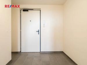 Pronájem bytu 2+kk, Praha - Kamýk, Zimova, 55 m2