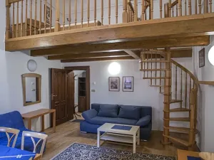 Pronájem bytu 1+1, Praha - Malá Strana, Mostecká, 40 m2