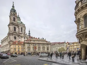Pronájem bytu 1+1, Praha - Malá Strana, Mostecká, 40 m2