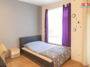 Pronájem bytu 1+kk, Šestajovice, Komenského, 32 m2