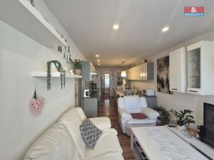 Prodej bytu 3+1, Králův Dvůr, Nad Stadionem, 72 m2