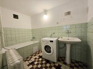Pronájem rodinného domu, Troubsko, Školní, 85 m2