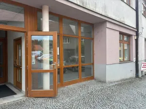 Pronájem obchodního prostoru, Náměšť nad Oslavou, Masarykovo nám., 35 m2