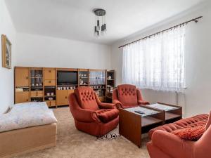 Prodej rodinného domu, Hovorany, 180 m2