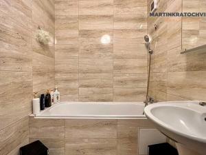 Prodej bytu 3+kk, Praha - Háje, Štichova, 84 m2