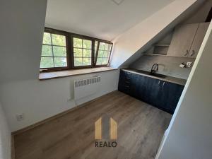 Pronájem bytu 2+1, Jihlava, Hůlová, 56 m2