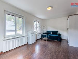 Prodej rodinného domu, Stříbrná, 326 m2