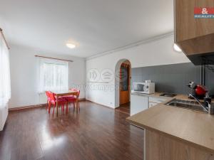 Prodej rodinného domu, Stříbrná, 326 m2