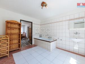 Prodej rodinného domu, Stříbrná, 326 m2