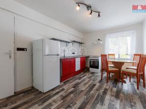 Prodej rodinného domu, Stříbrná, 326 m2