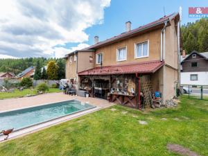 Prodej rodinného domu, Stříbrná, 326 m2