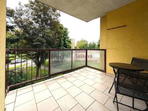 Prodej bytu 1+1, Jindřichův Hradec, sídliště Vajgar, 53 m2