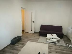 Prodej bytu 1+1, Ostrava, Zlepšovatelů, 36 m2