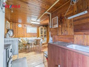 Prodej chaty, Jesenice, U Velkého rybníka, 25 m2