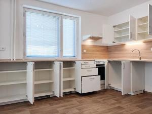 Pronájem bytu 3+1, Horní Jelení, Kolářského, 80 m2